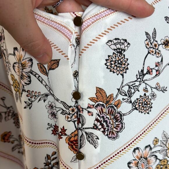 Maurices Flutter Sleeve Blouse in White and Pink - Picture 3 of 8